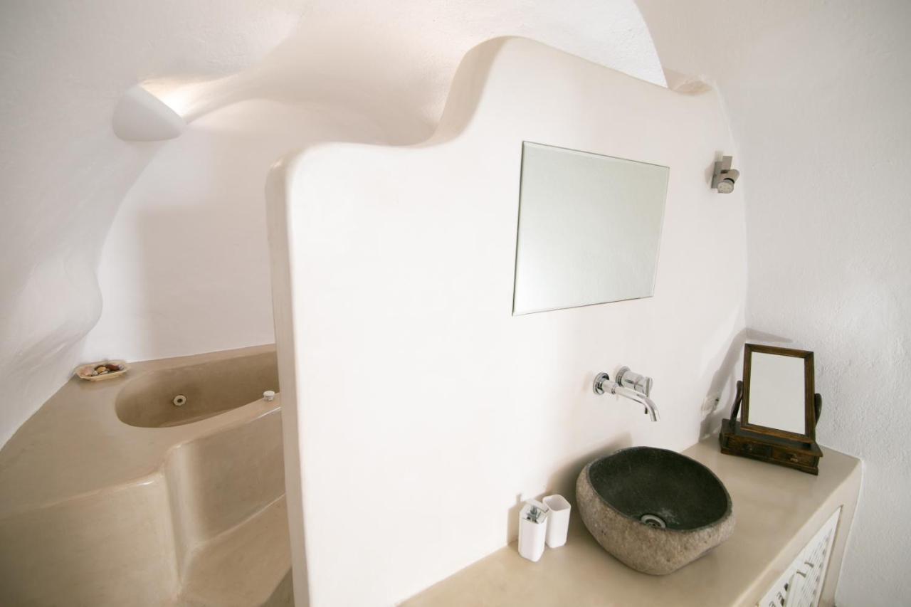 Menias Cave House Appartement Oía Buitenkant foto