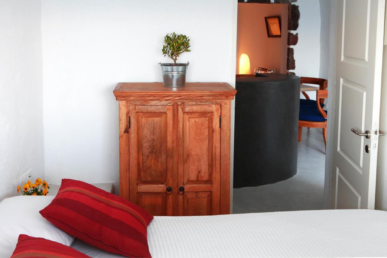 Menias Cave House Appartement Oía Kamer foto