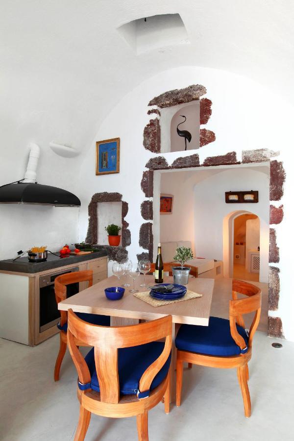 Menias Cave House Appartement Oía Kamer foto